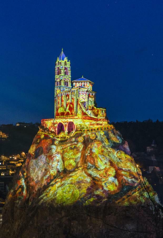 Studio - Baignoire - Pret De Vtt - Lave Linge Le Puy-en-Velay Екстер'єр фото